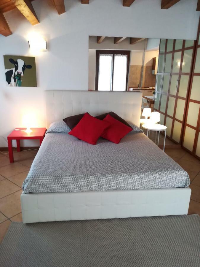 Rovelli Apartment